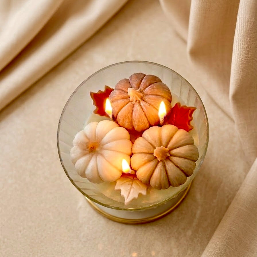 ❥ Vela aroma Pumpkin Spice en vaso (nuevo) con calabazas | Edición limitada.
