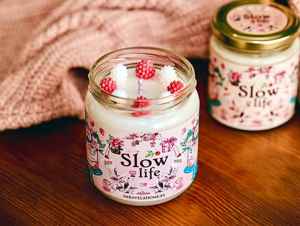 ❥ Vela "Slow life" aroma a fresas y nata 🍓🍰