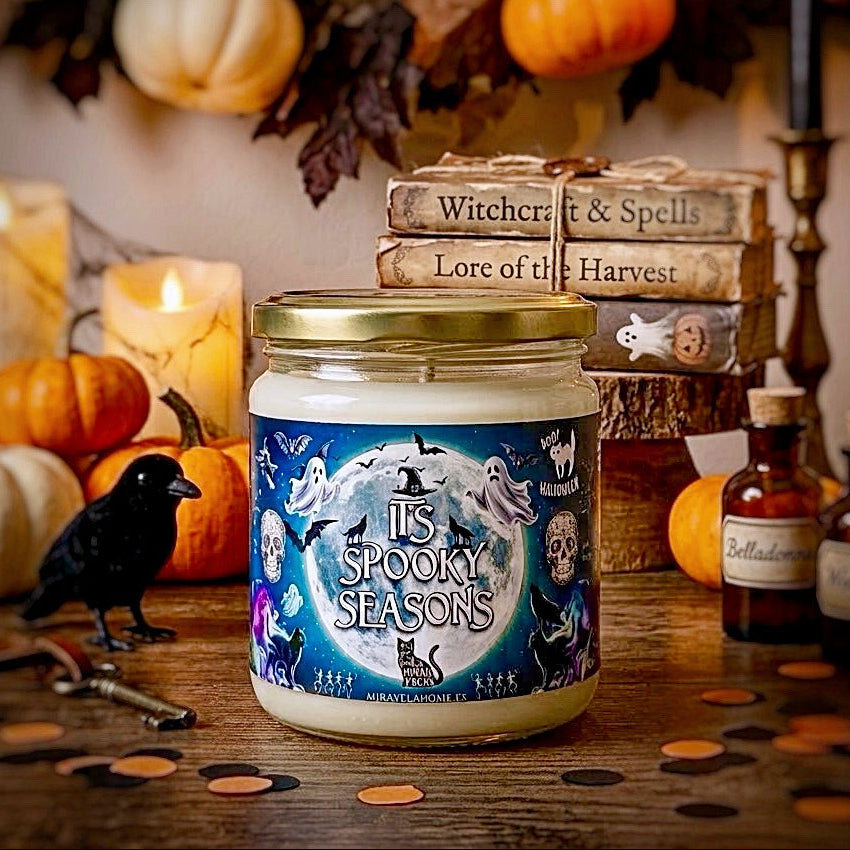❥ Vela "It's Spooky Seasons" (aroma manzana y canela)